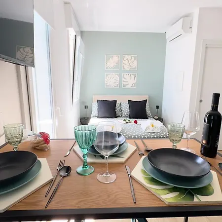 Bagatella Apartment *