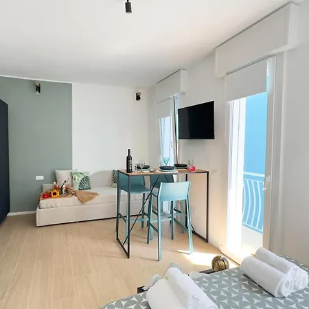 Bagatella Apartment *